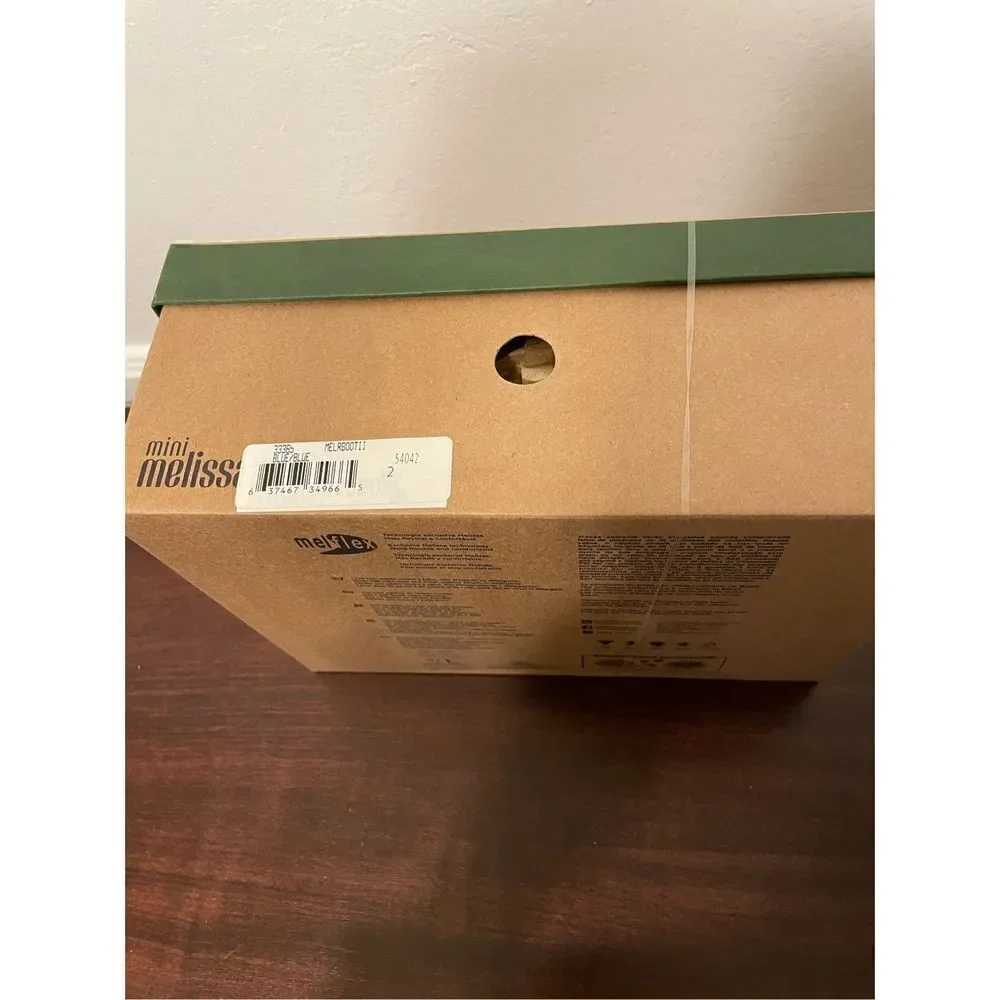 Mini Melissa new box
