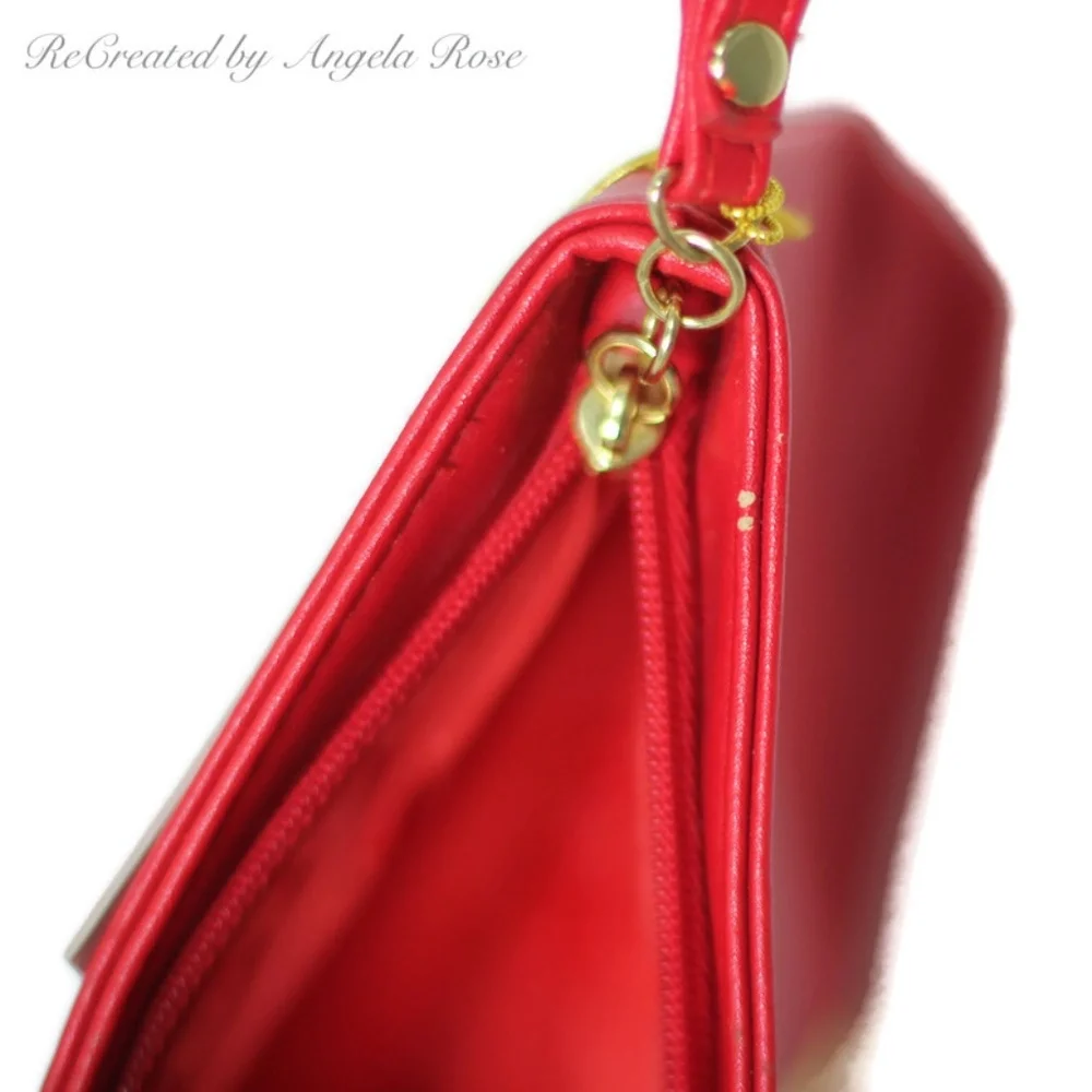 Elizabeth Arden nwt wristlet