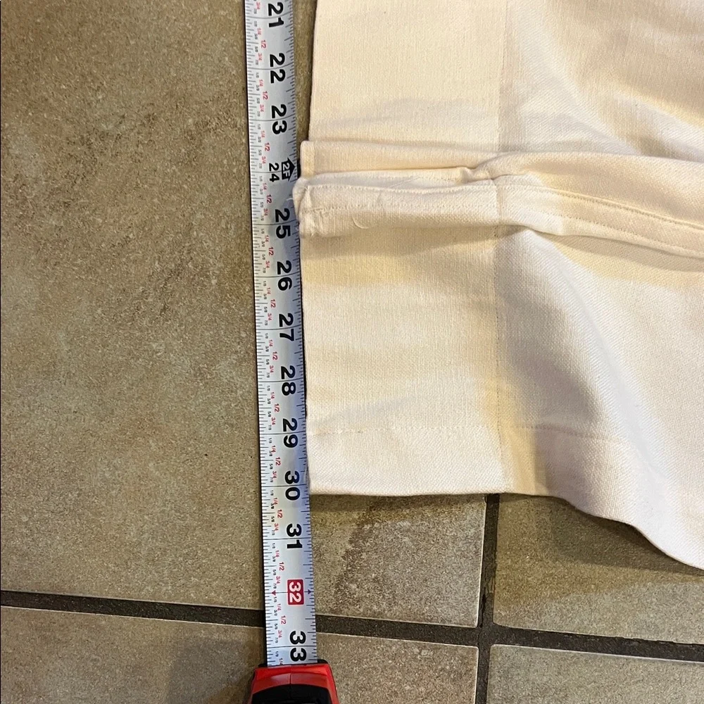 Custom pinch pleated
