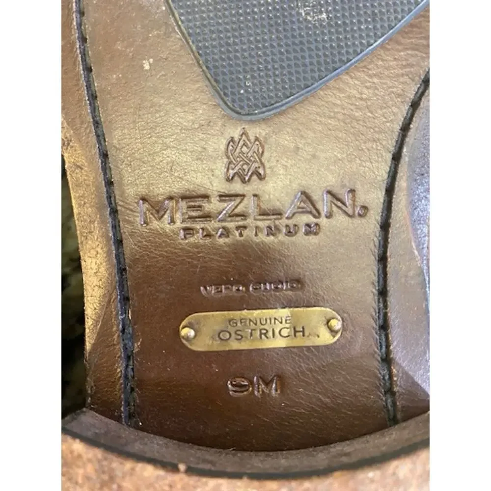 Mezlan step out