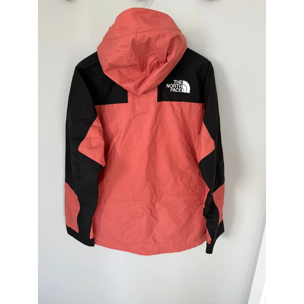 The North Face signature polyester