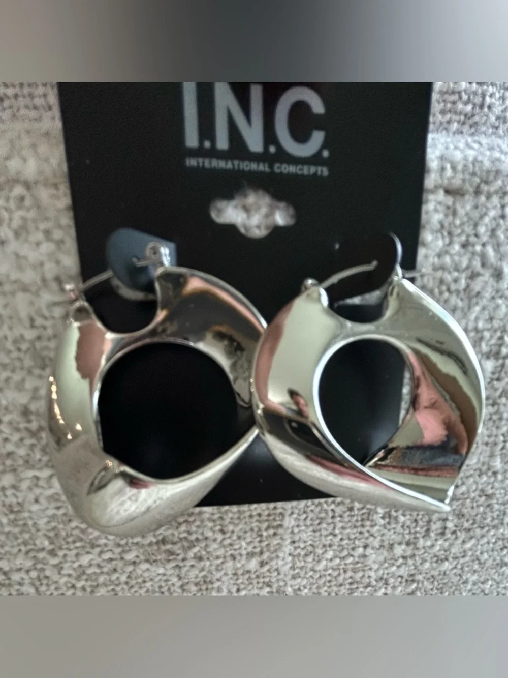 INC International Concepts inc international