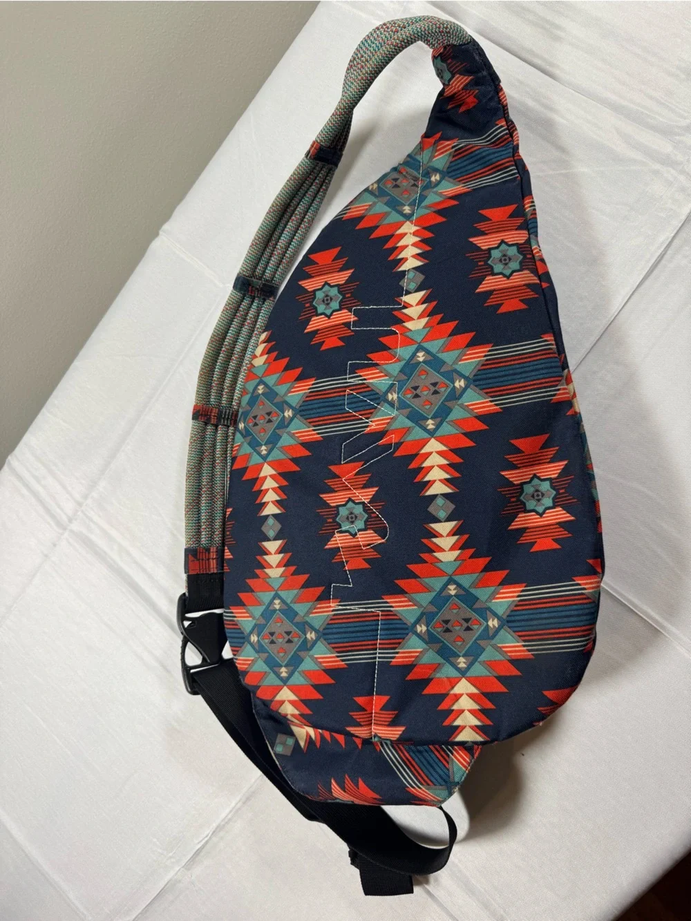 Kavu sling bag