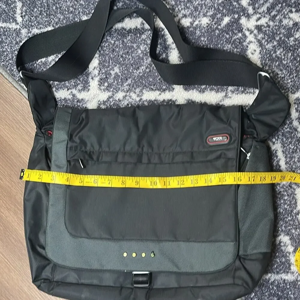 Tumi excellent black