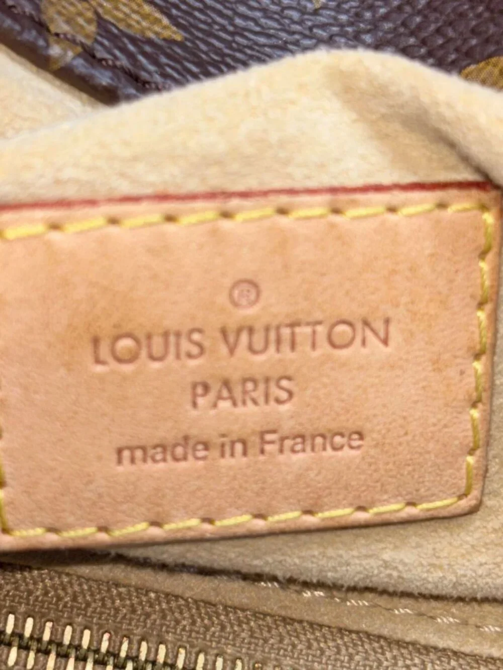 Louis Vuitton  Artsy MM Monogram Canvas Hobo Bag Brown