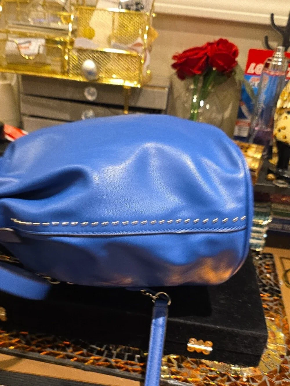 Guess bucket style