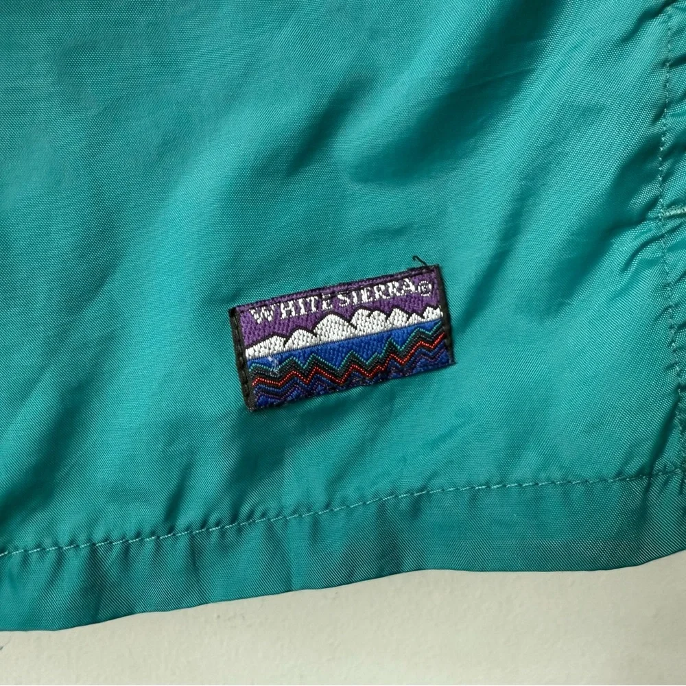 White Sierra 90s vintage