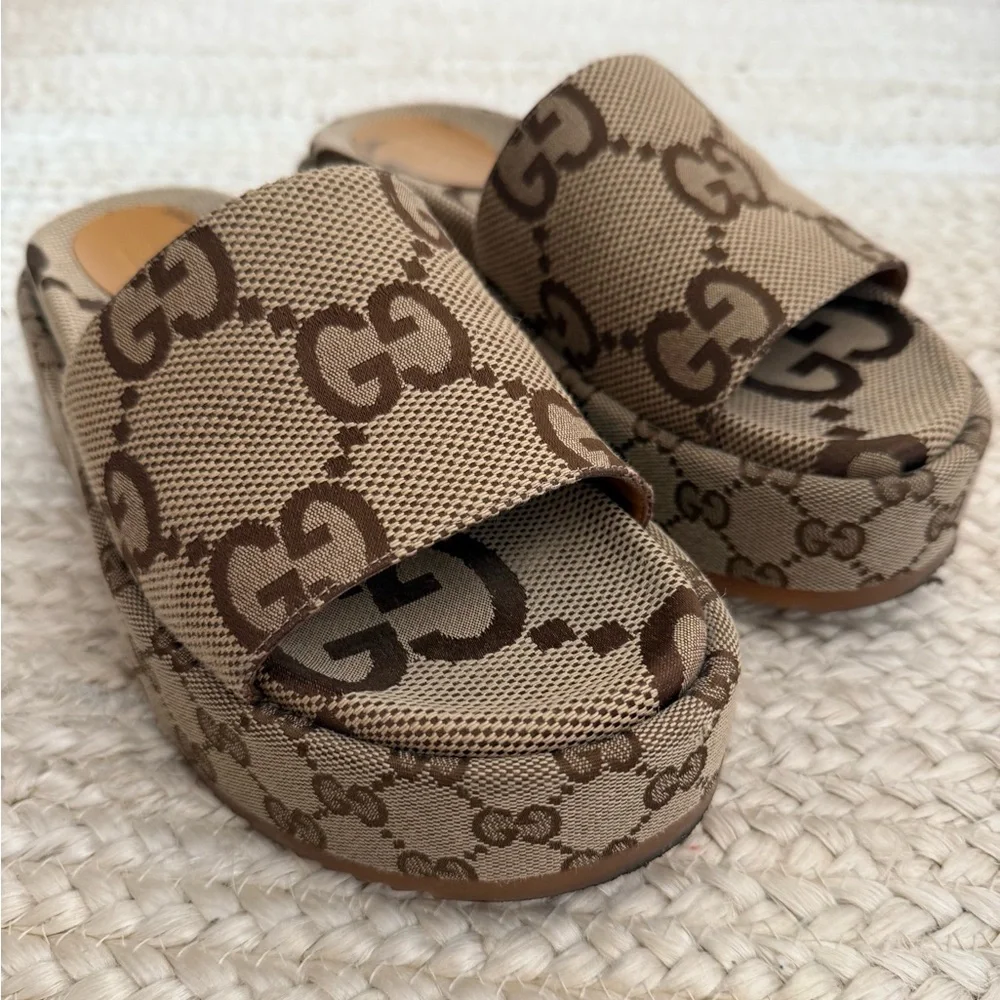 Gucci platform slide