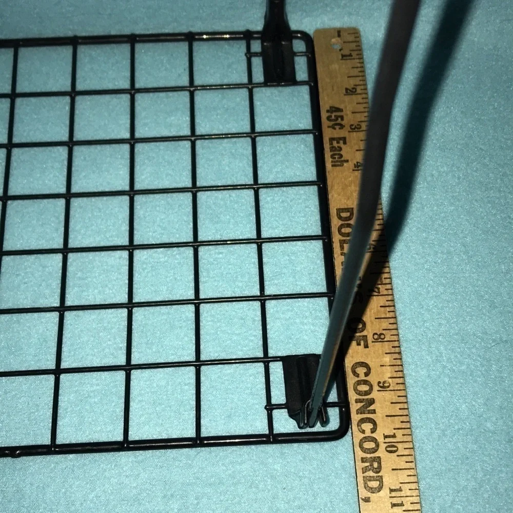N/A locker shelf