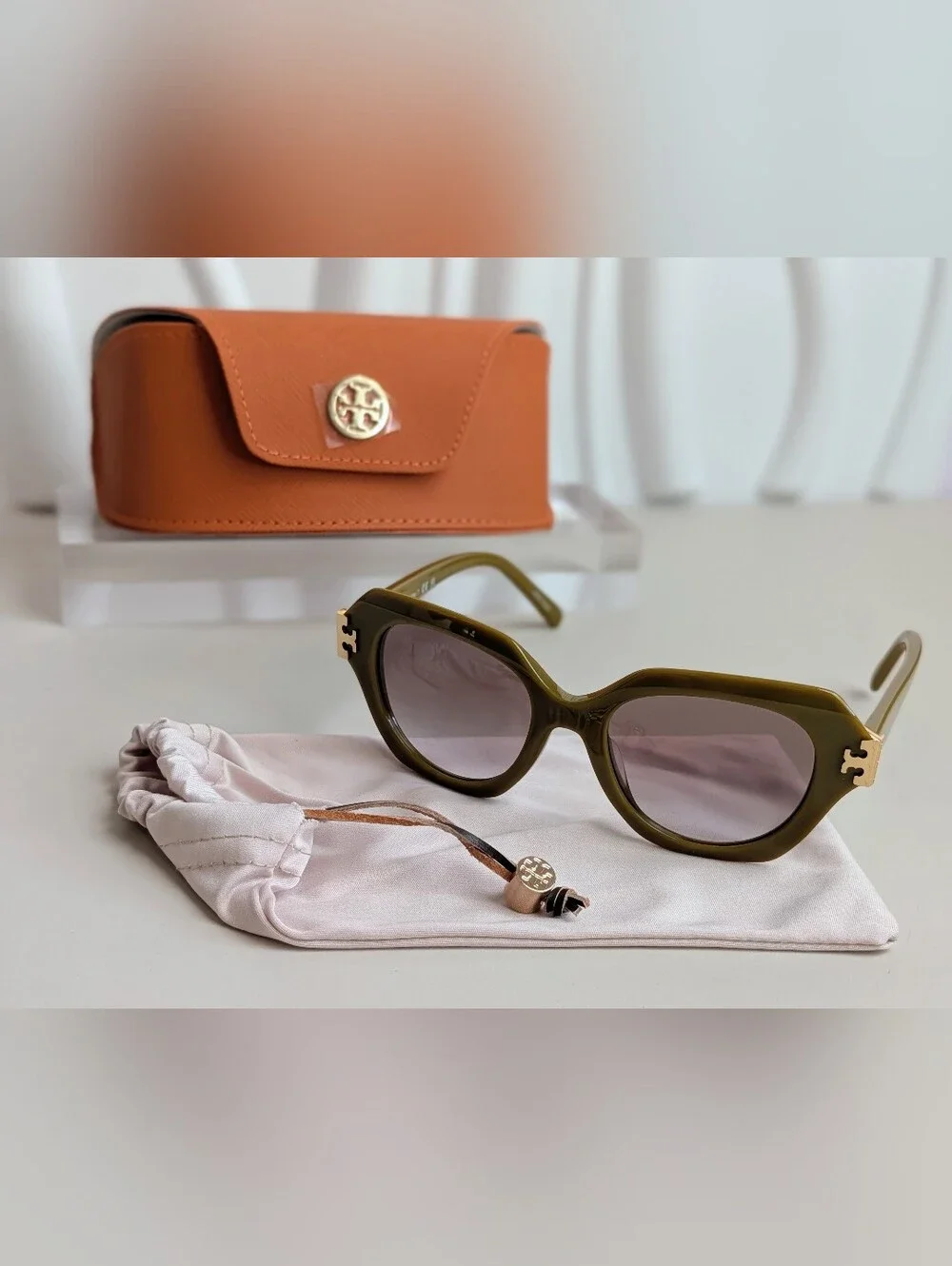 Tory Burch authentic tory