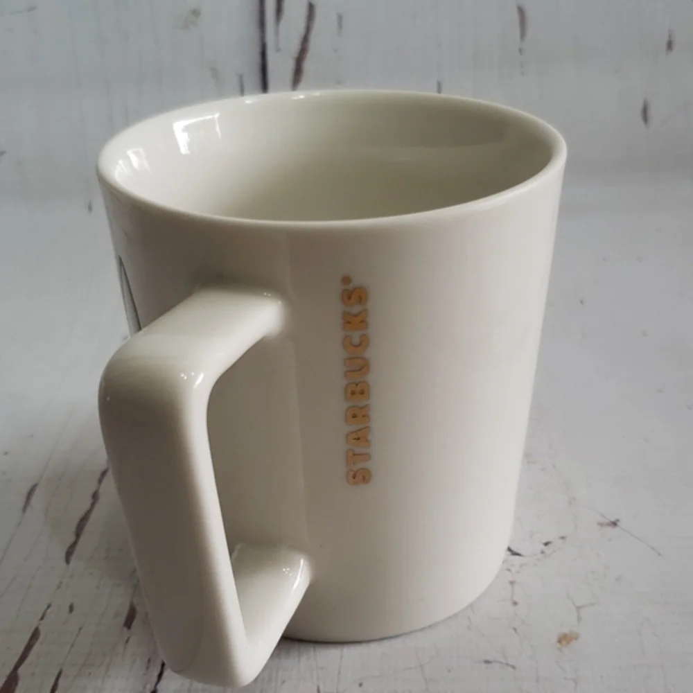 Starbucks excellent no