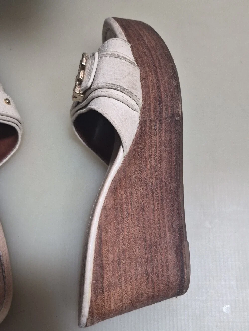 Tory Burch wear simple