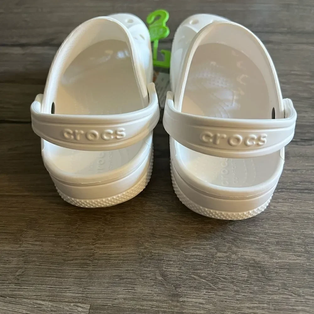 CROCS new tags