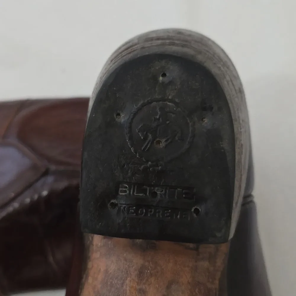 Biltrite embossed details