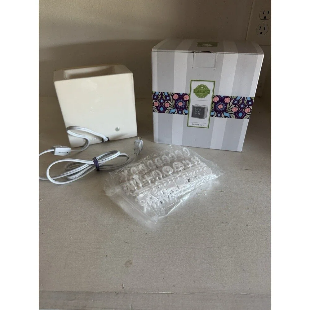 Scentsy wax warmer