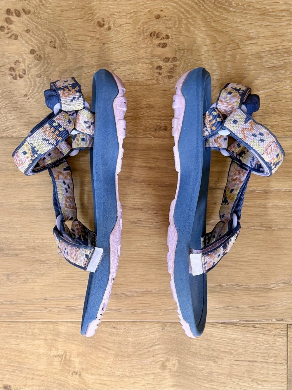 Teva kids hurricane