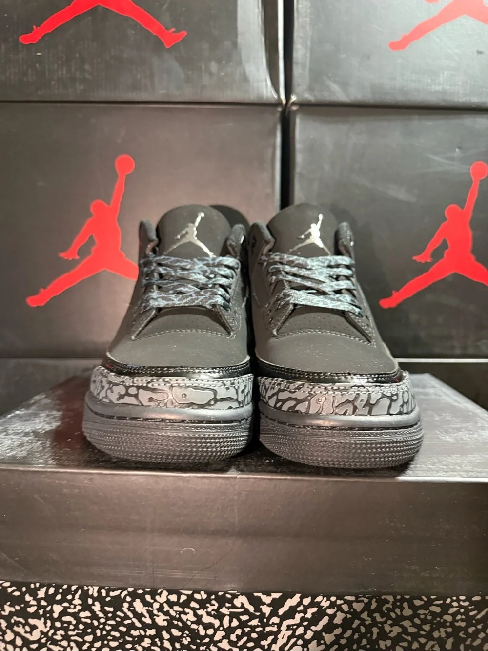 Jordan sleek black