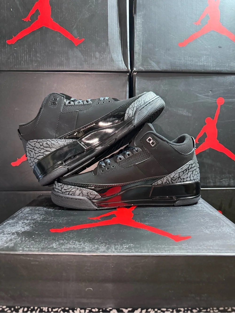 Jordan sleek black