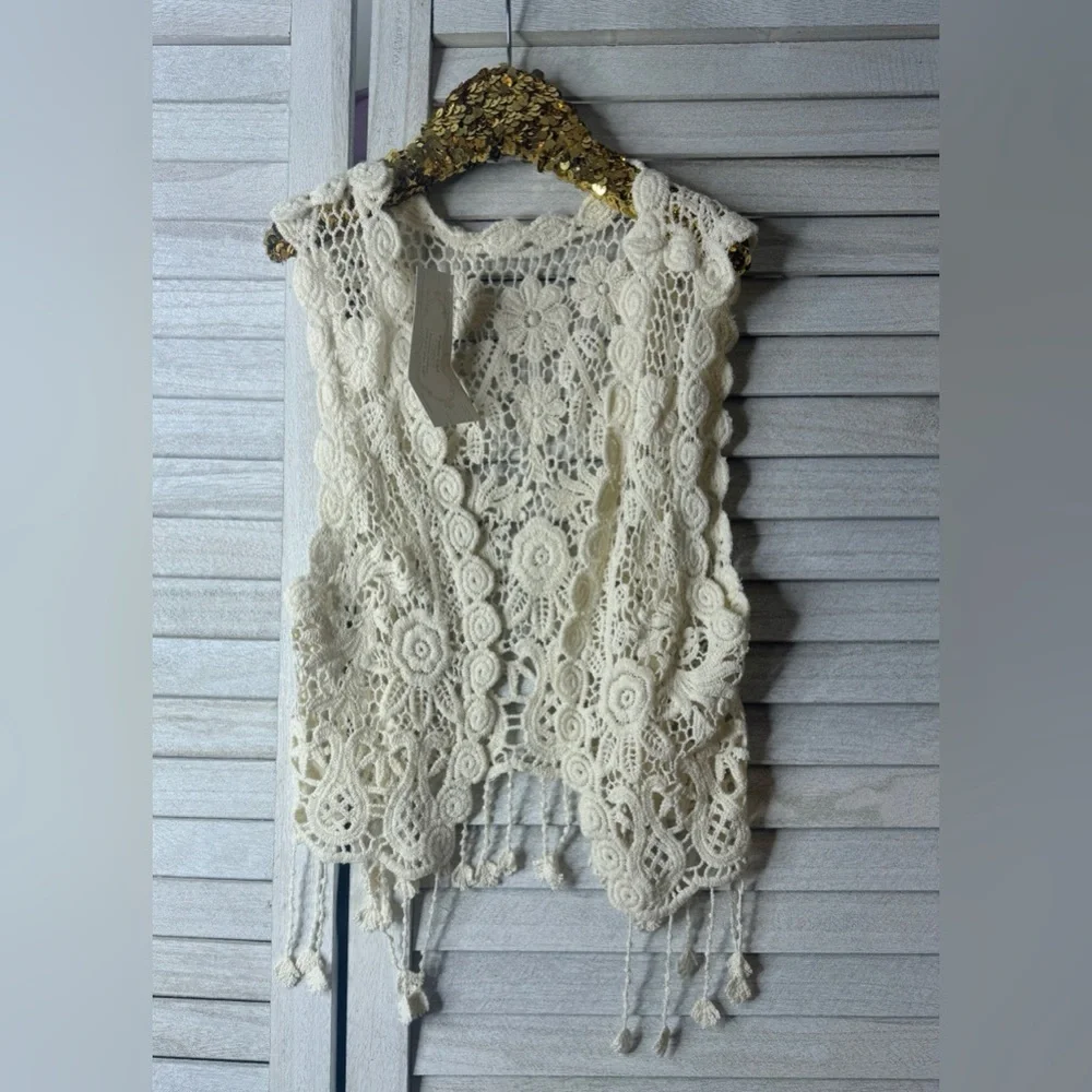 Boutique nwt crochet