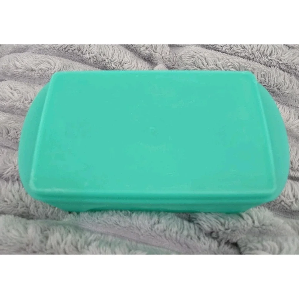 Tupperware teal plastic