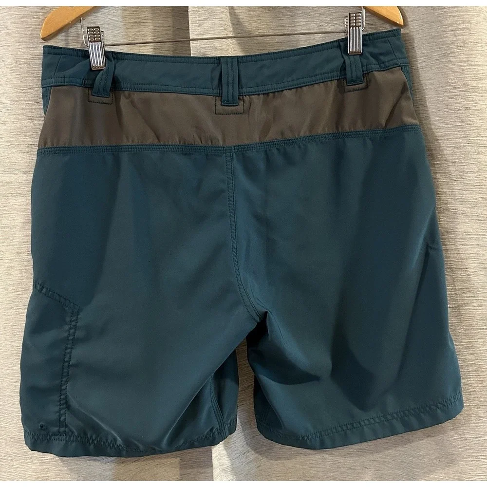 The North Face waist 34