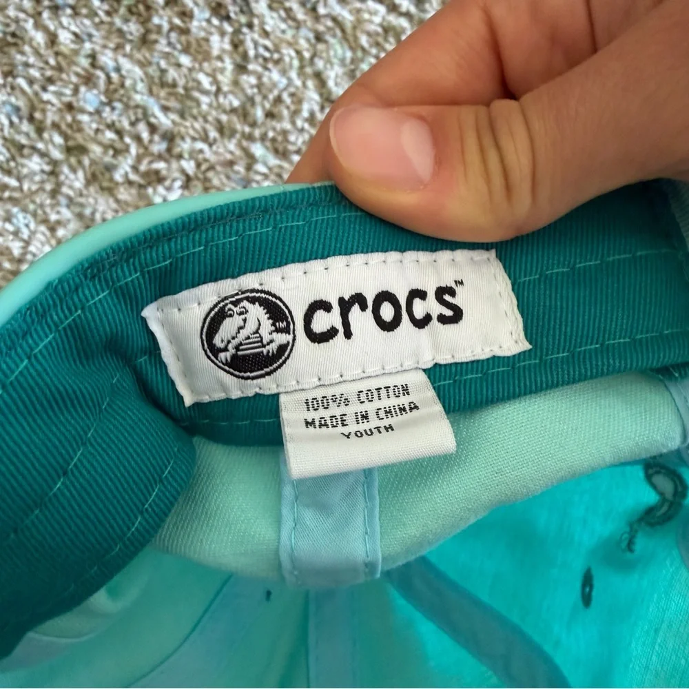CROCS nwt cap