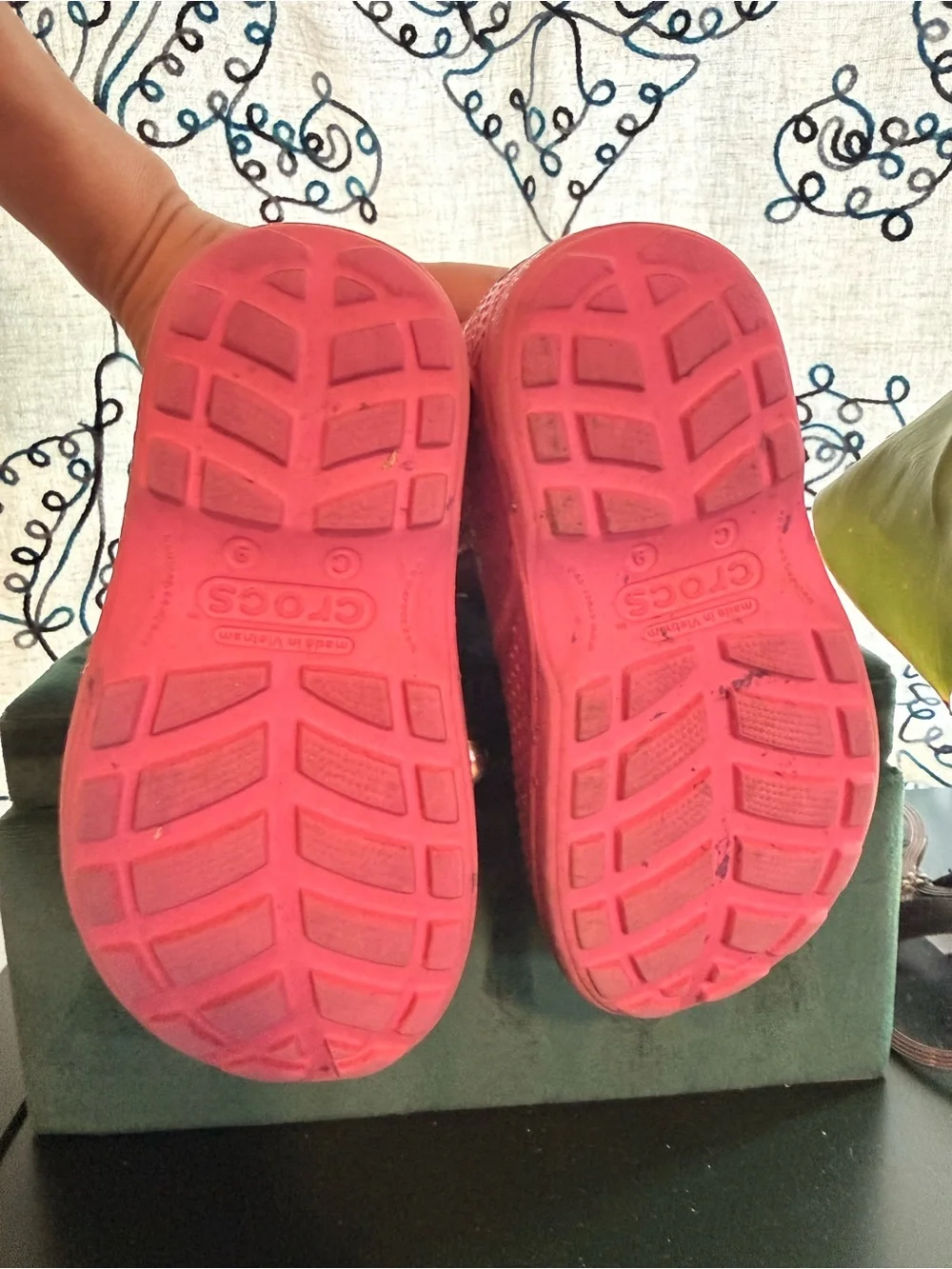 CROCS easy pull