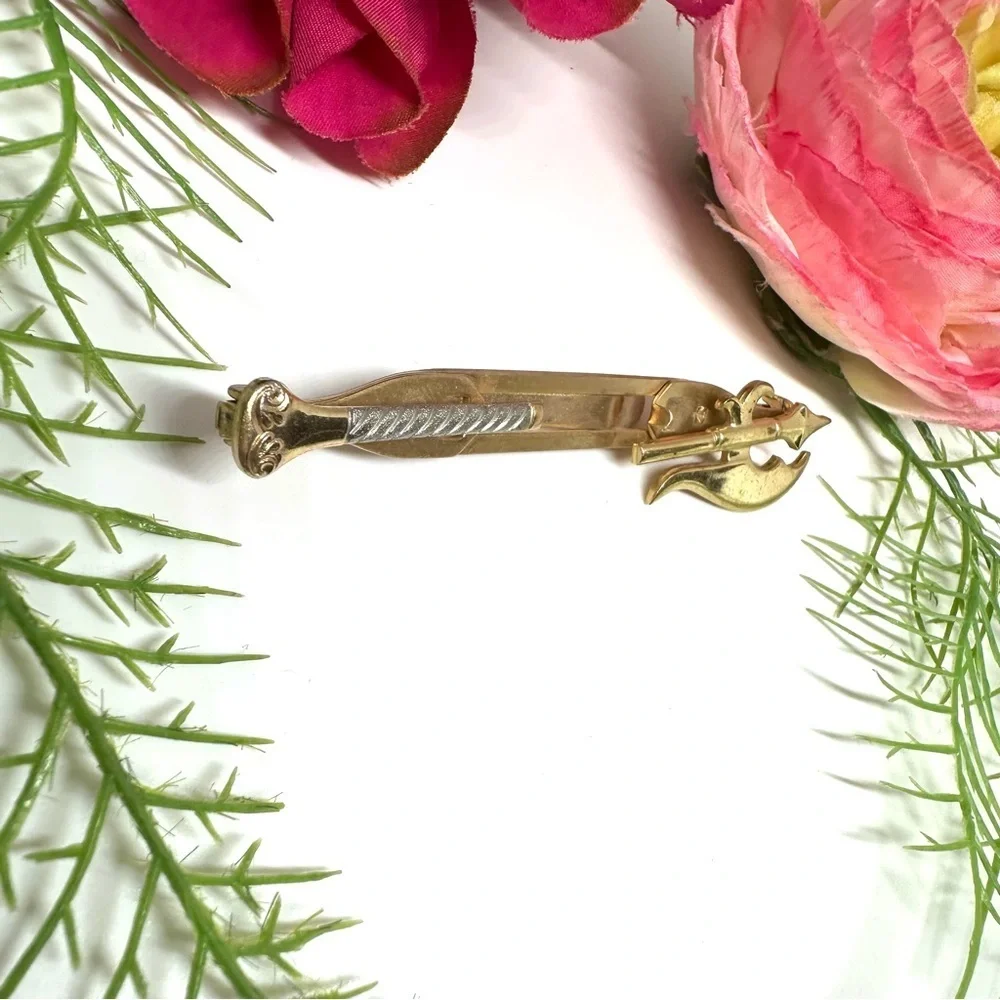 Vintage monroe jewels age