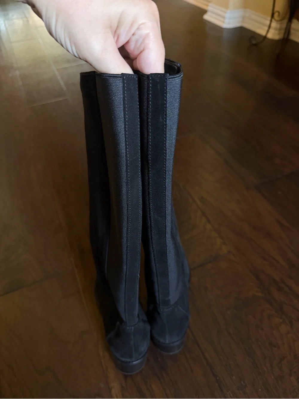 Aquatalia jordan knee