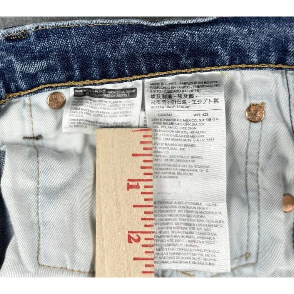 Levis damage rear style