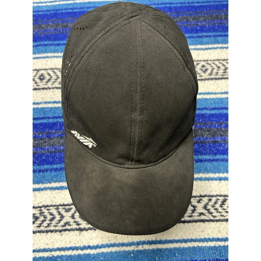 Avia hat stylish