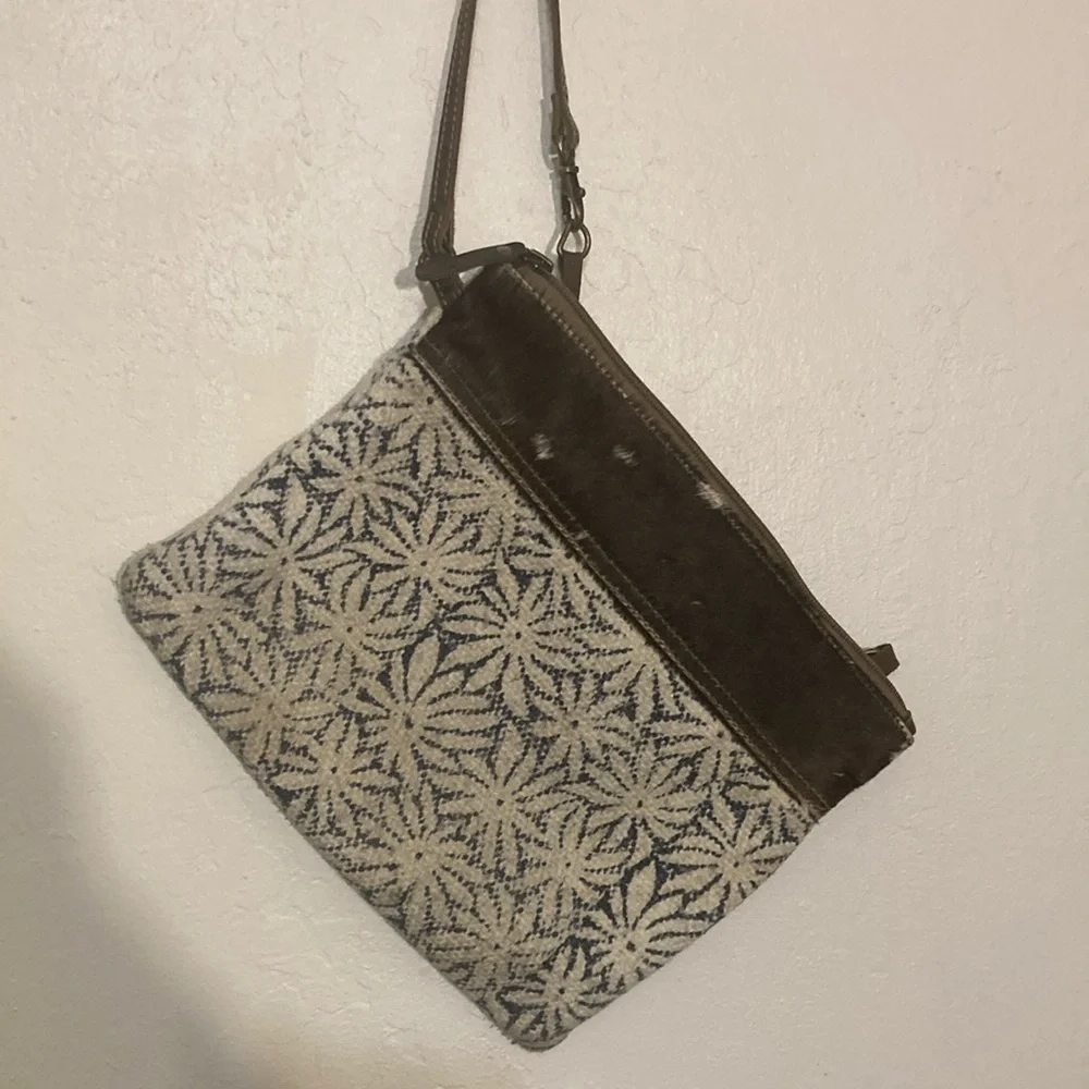 Myra Bag cotton and leather large clutch