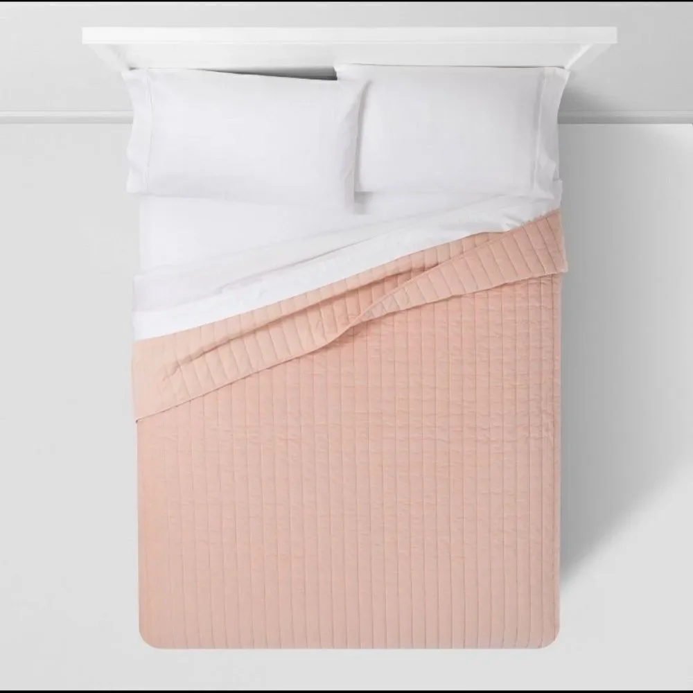 ‎Project 62 garment washed channel stitch quilt