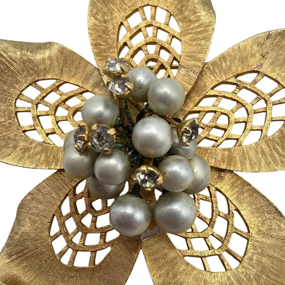Vintage Vendome Signed Gold Tone Openwork Flower Brooch Faux Pearl Rhinestone