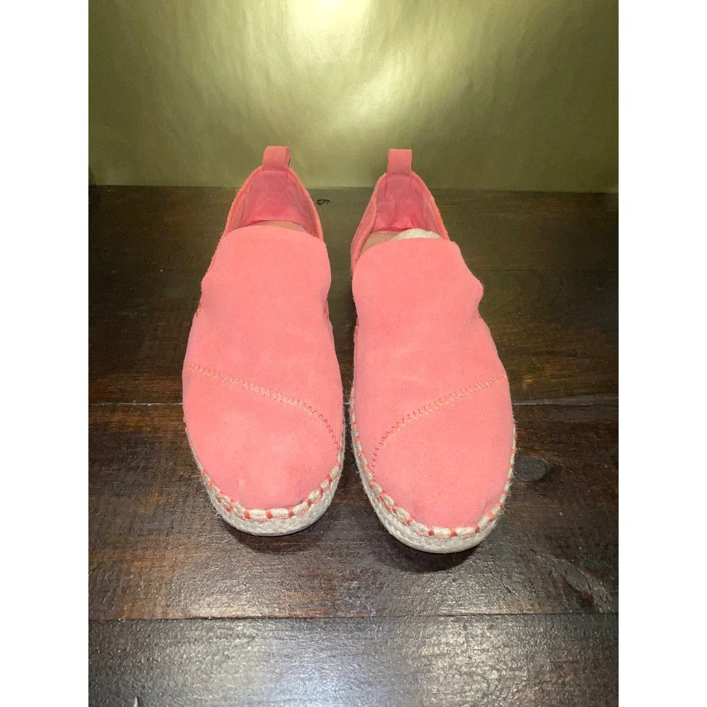 TOMS Coral Suede Slip On Hibiscus Sueded Shoes Comfort Casual Womens‎ Sz 7