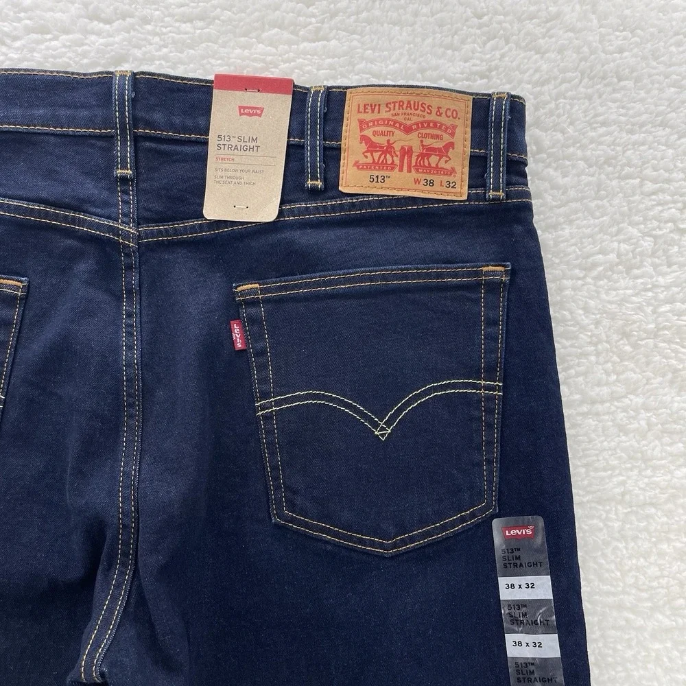 Levis sizing title