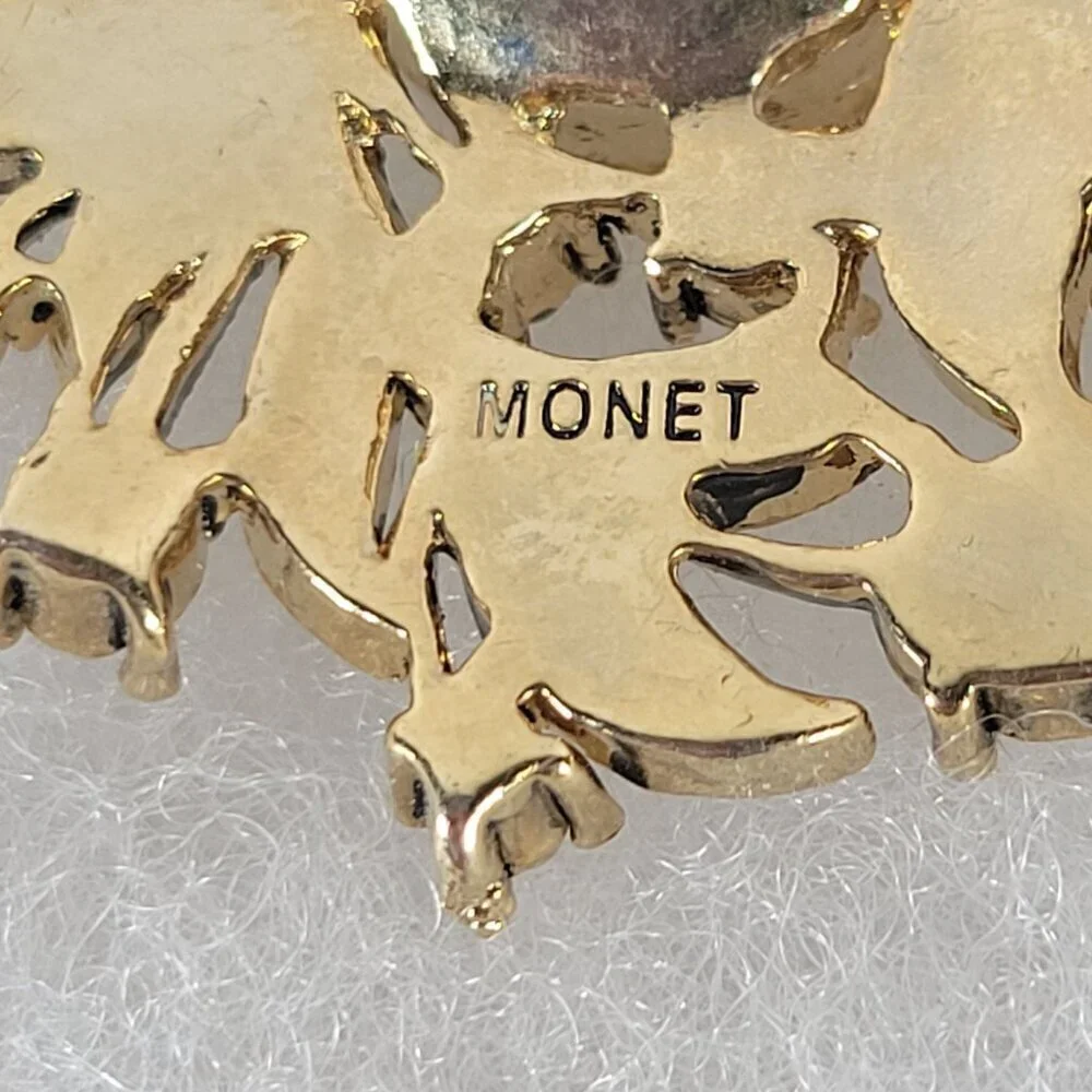 Monet elegant vintage