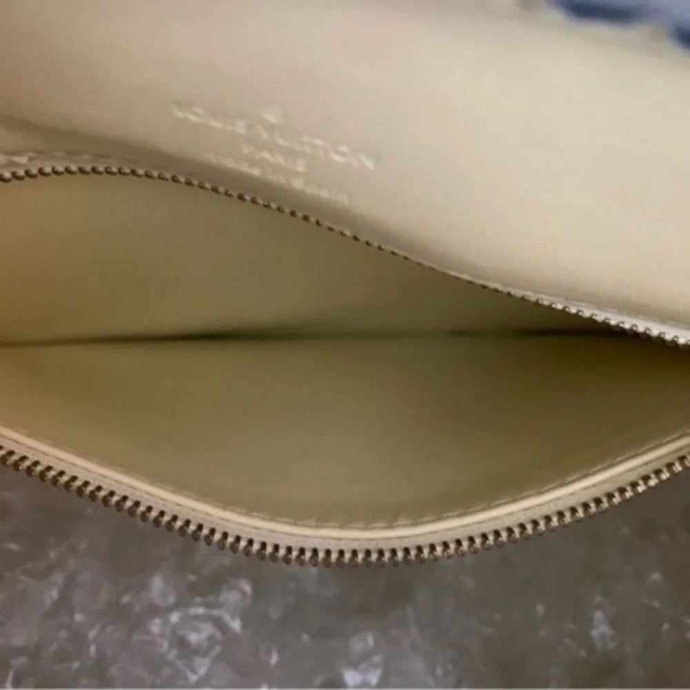 Louis Vuitton louis vuitton