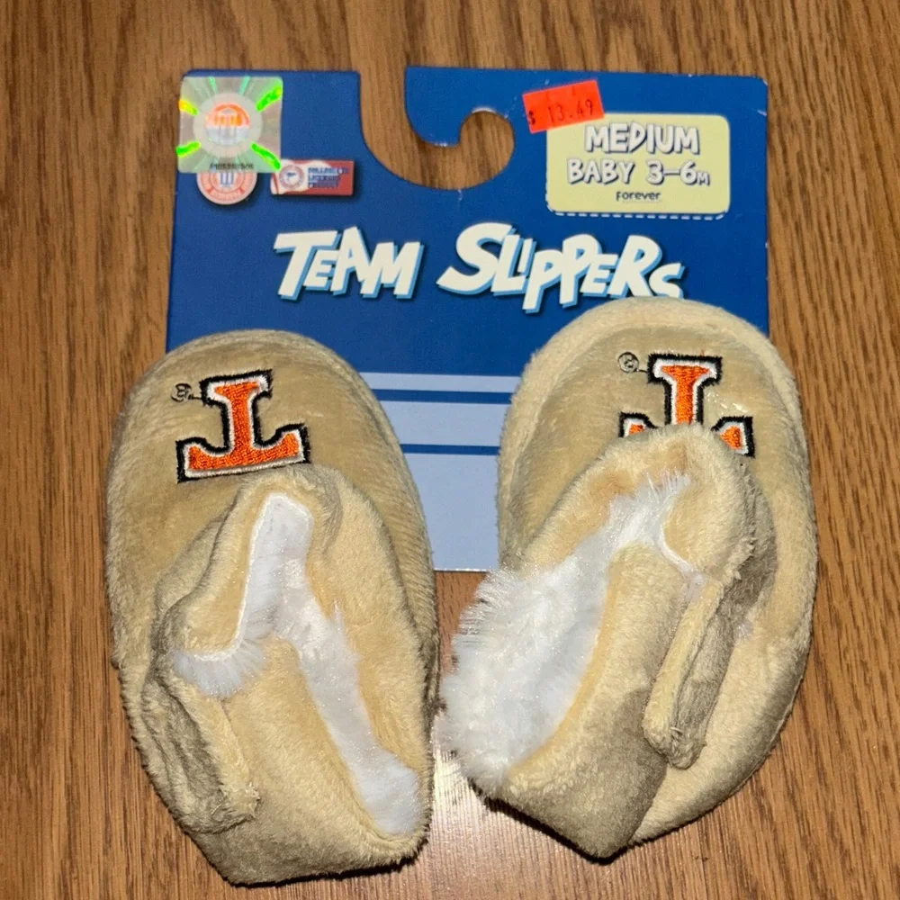 Baby Team Slippers Tennessee with Logo 3-6 Months NWT