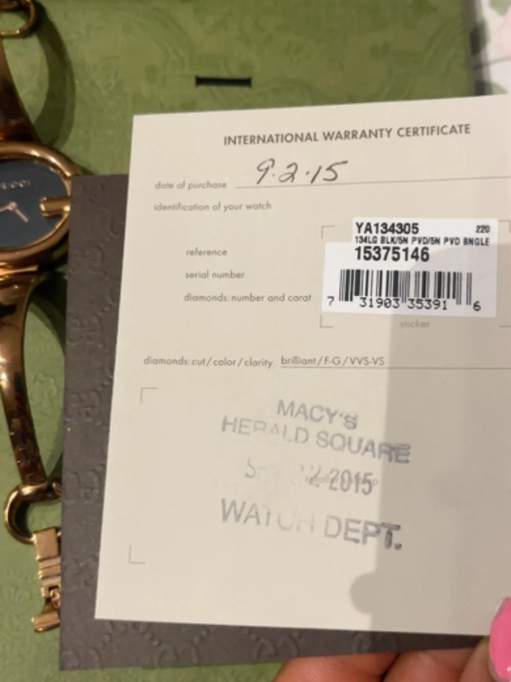 Gucci sleek bangle