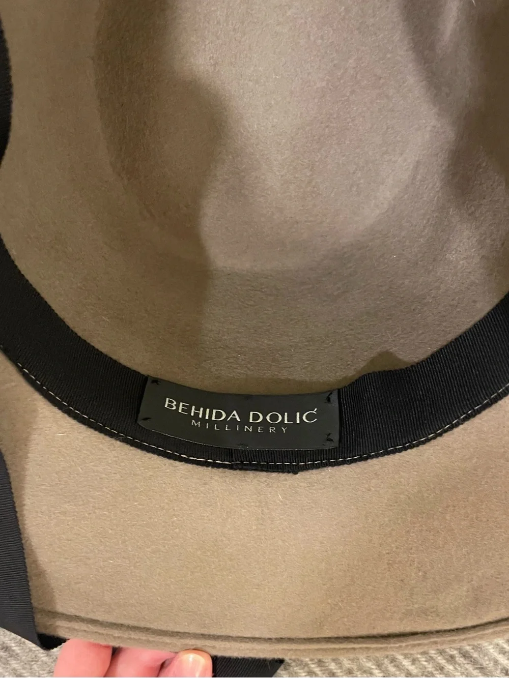 Behida Dolic Millinery like new