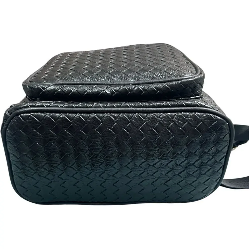 N/A black woven