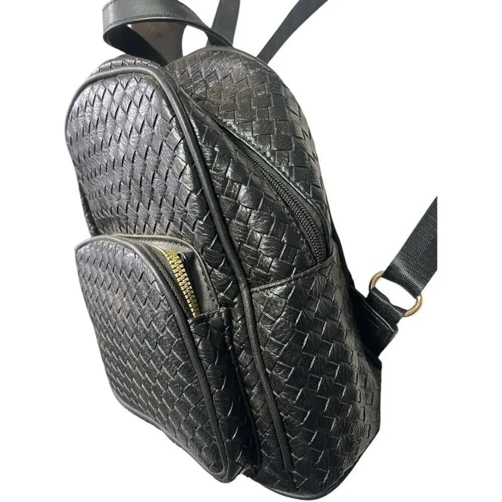 N/A black woven