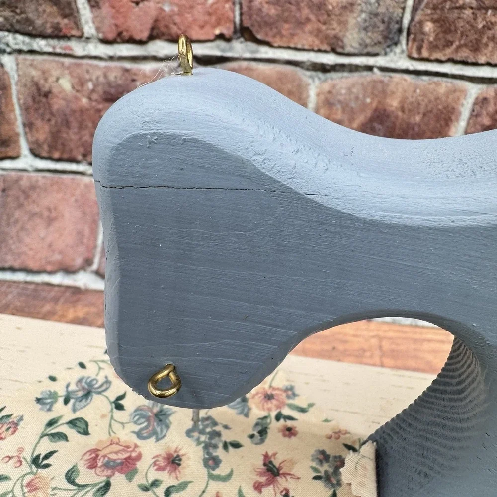 The Unbranded Brand vintage wooden