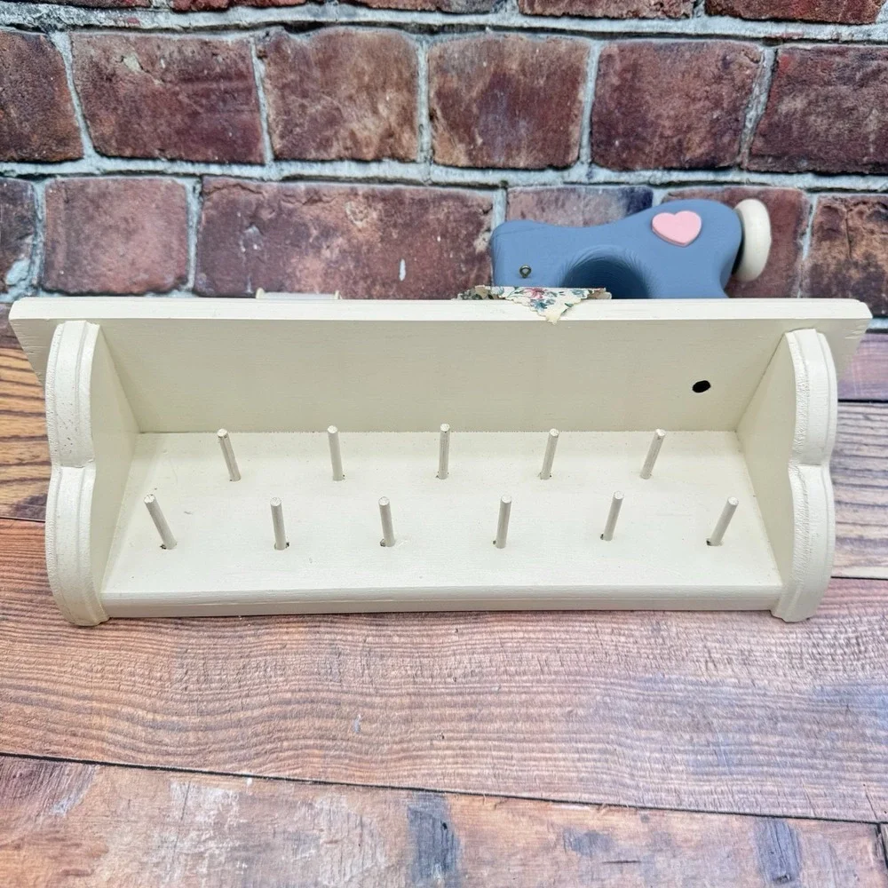 The Unbranded Brand vintage wooden