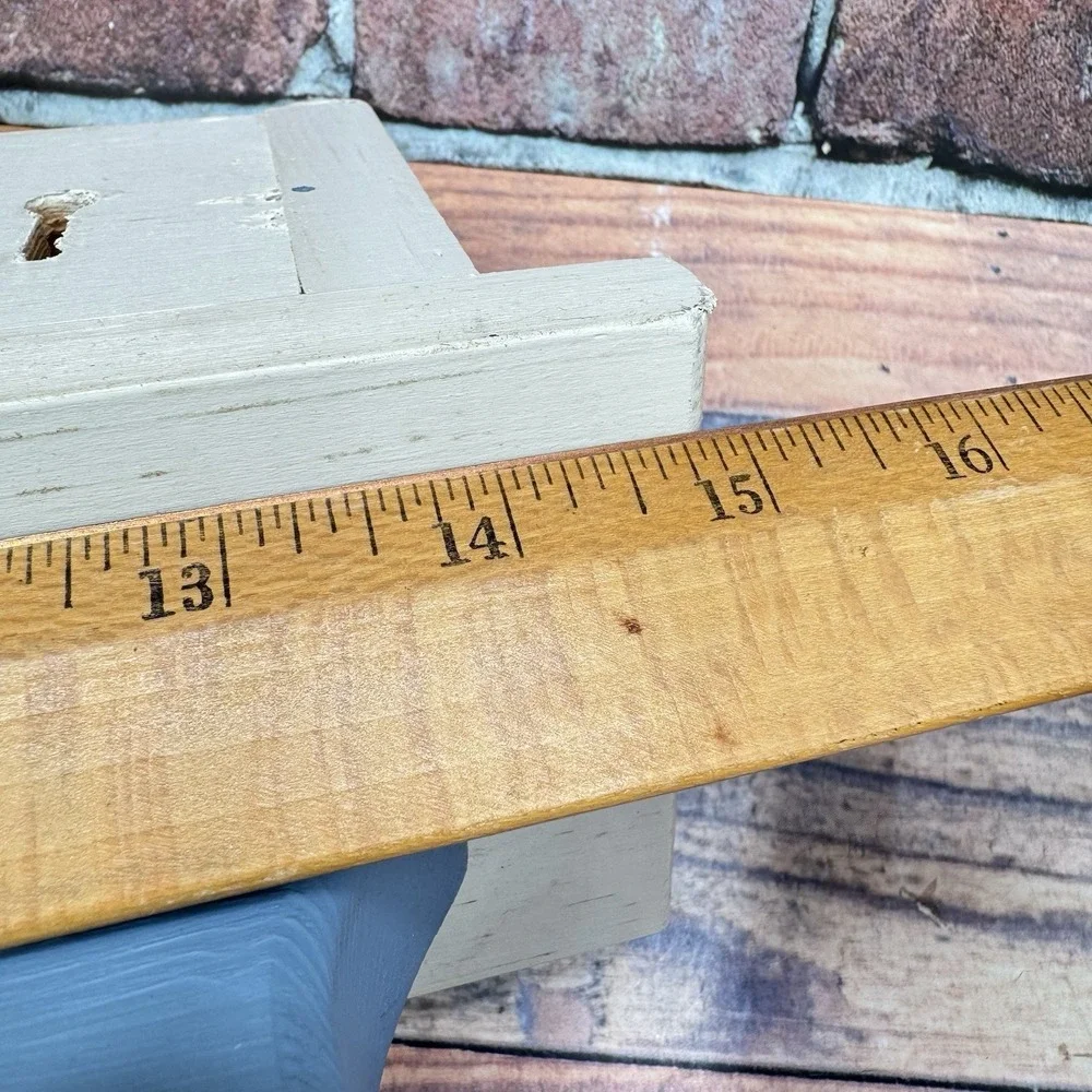 The Unbranded Brand vintage wooden