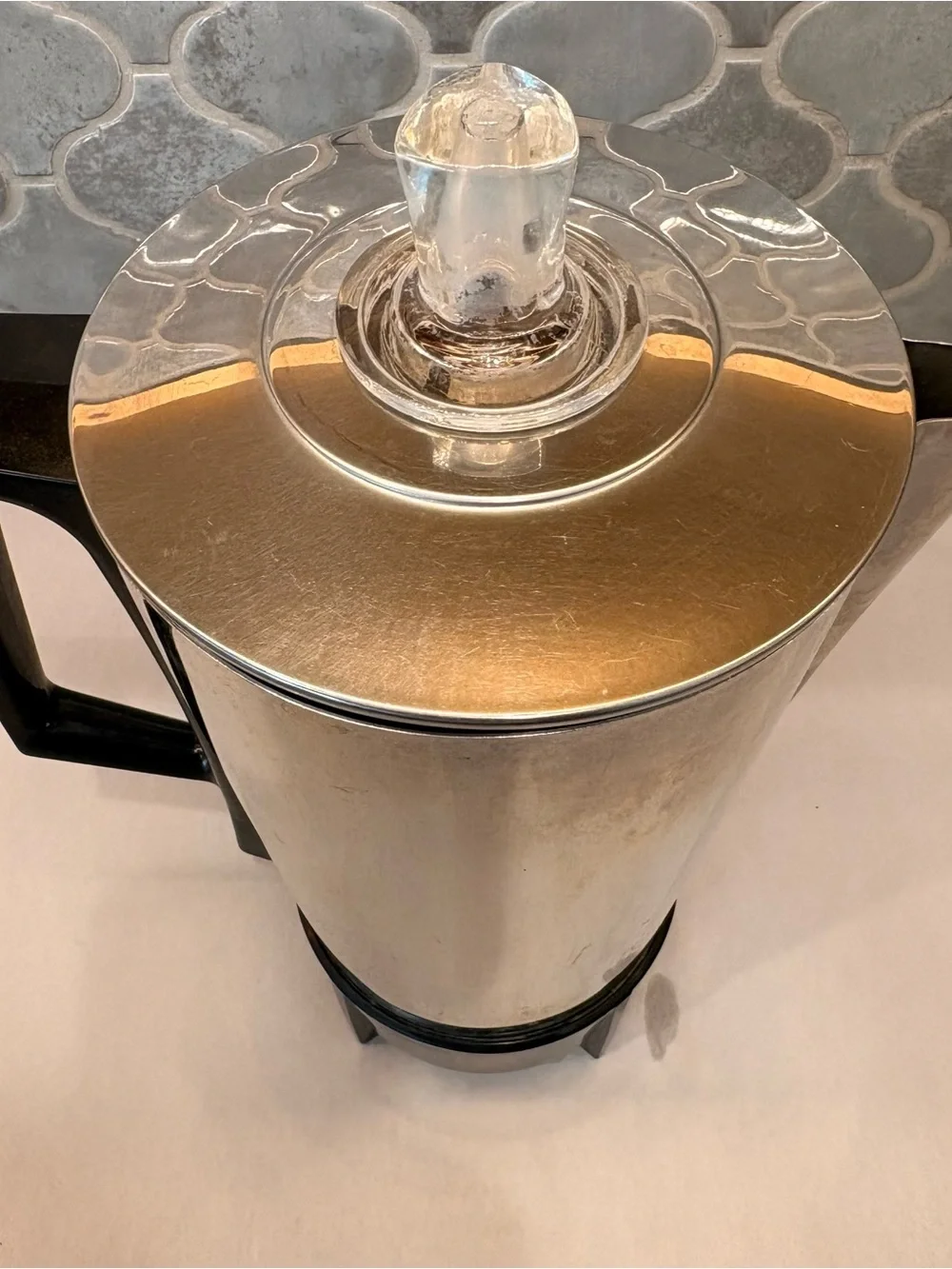 Hoover or glass refer