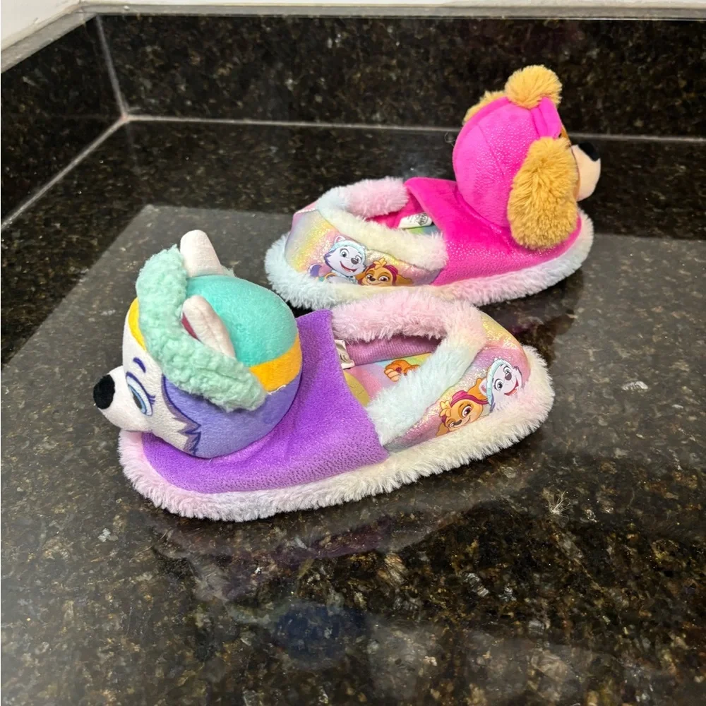 Nickelodeon adorable paw