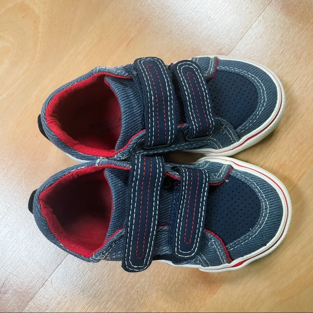Roebuck & Co. kids blue