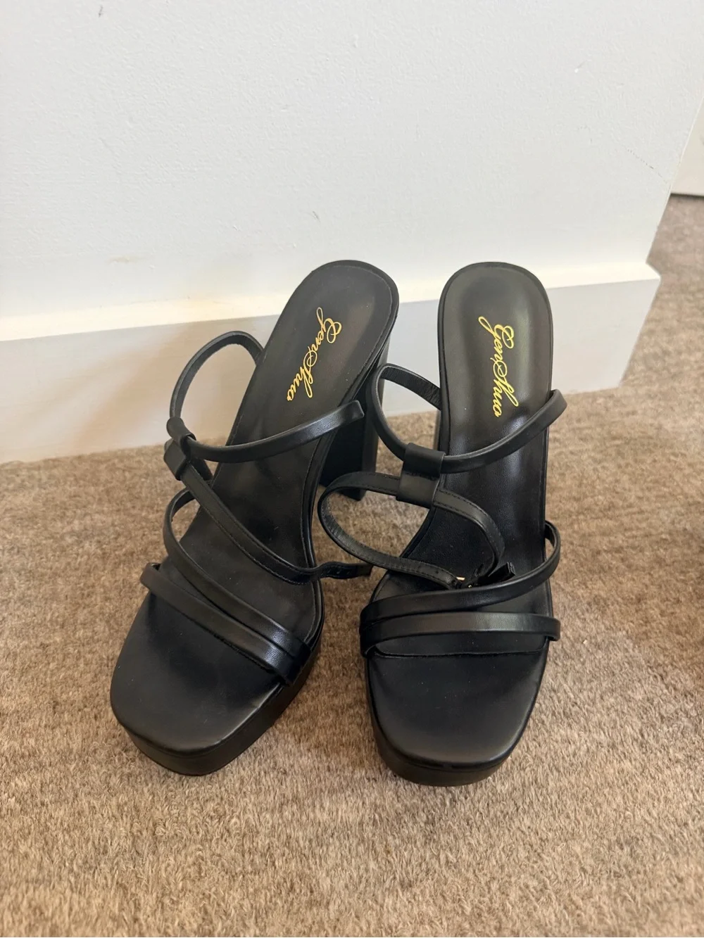 Genshuo black platform